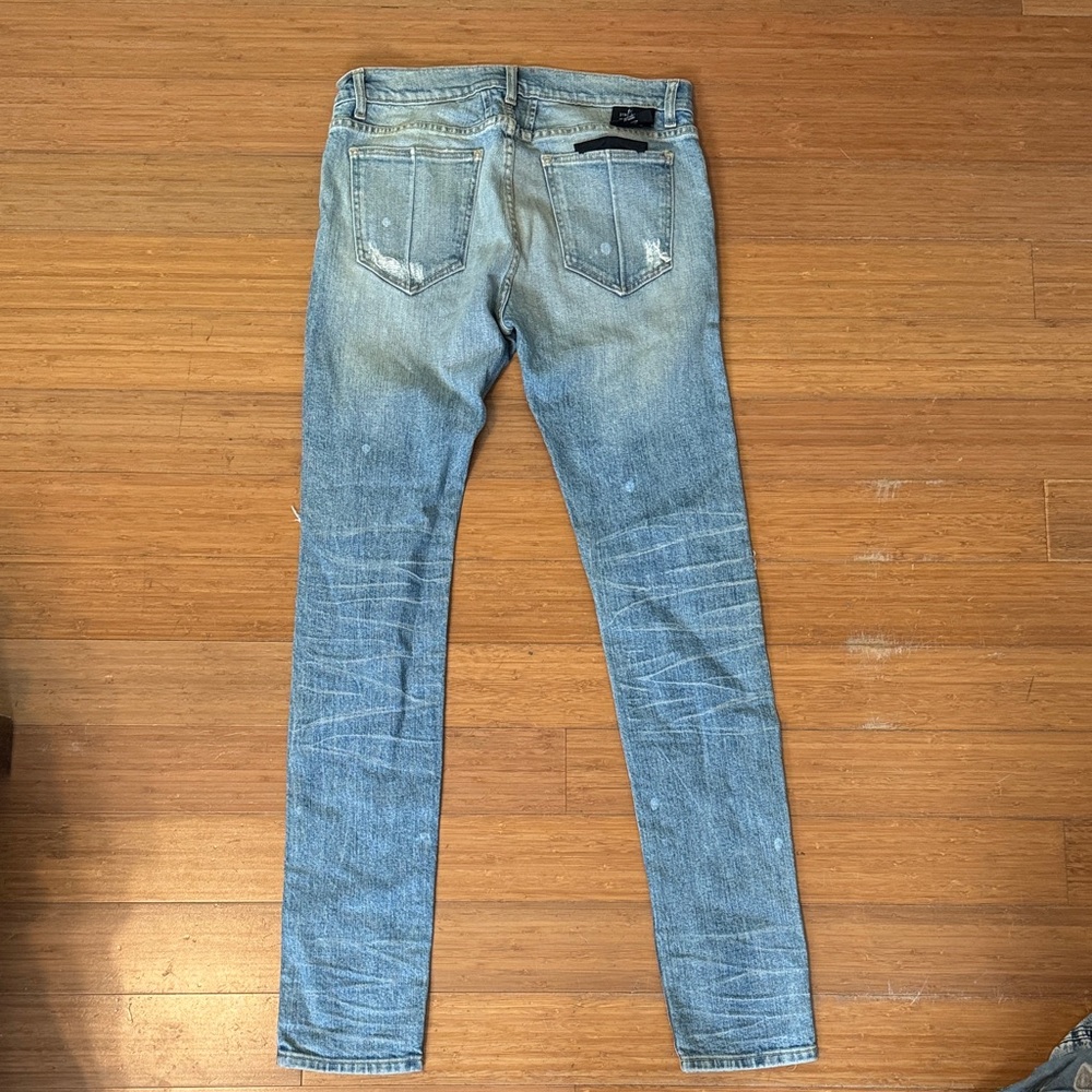 Blue Skinny Jeans with Modern Cut and Faded Wash